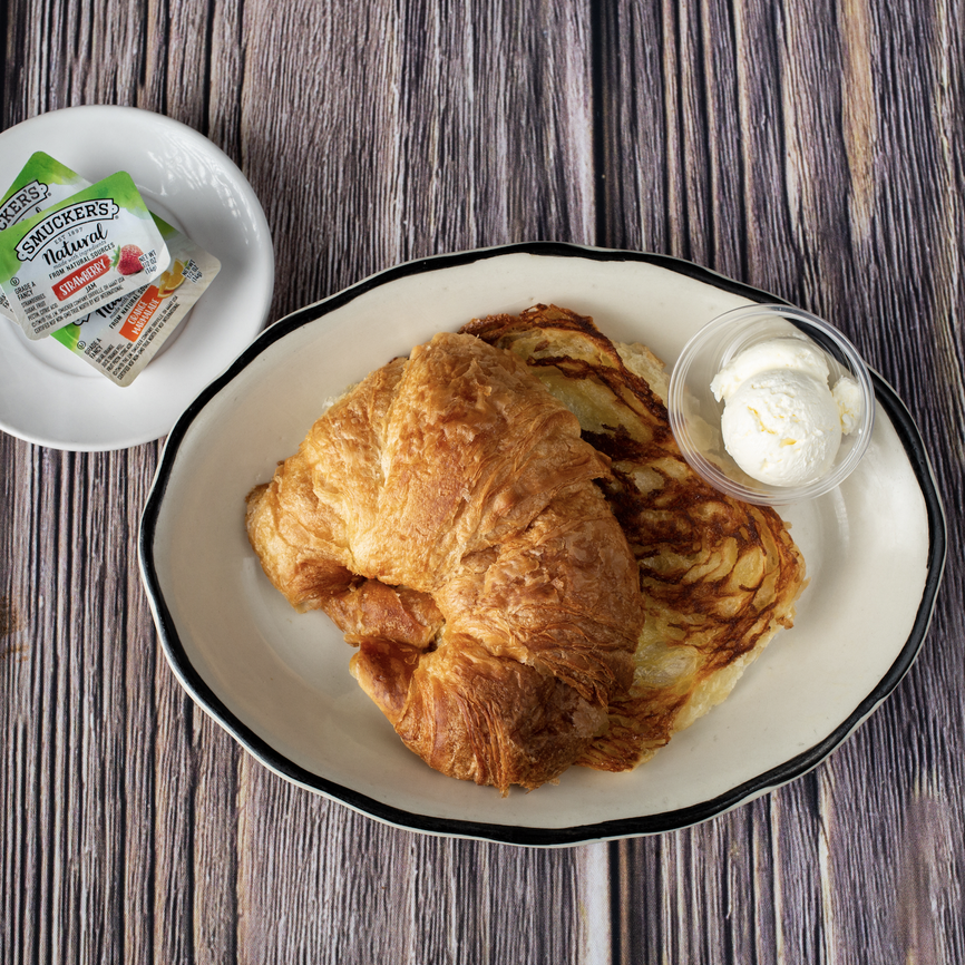 BUTTERY CROISSANT